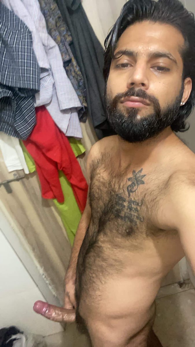 Kunalsimgh2's tweet photo. Punjabi hot Munda cus loo koi mera land 🤤😋😋 https://t.co/JiJnTH6Sx2