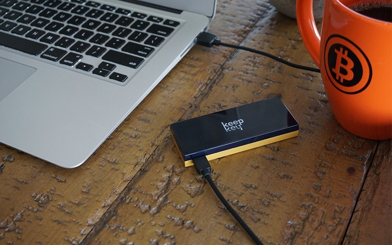 willyogo's tweet photo. Seems like a good day to share the story of @cryptokeepkey, a hardware wallet founded in 2014 that was once top of the line next to @trezor and @ledger, got acquired by @ShapeShift in 2017, slowly fell behind, and is now poised for a comeback 🚀🧵 https://t.co/BOF2y9aVYl