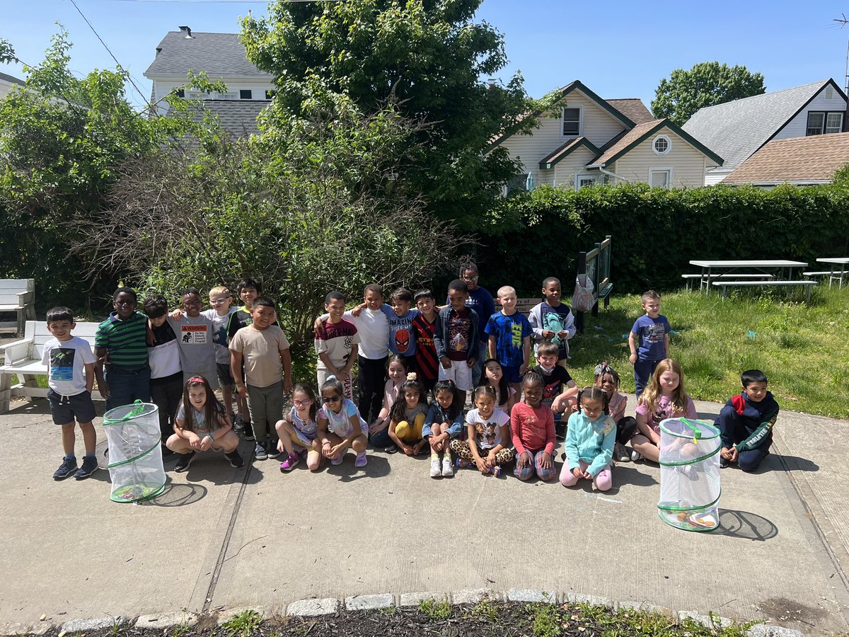 Amanda Reyes tweet media