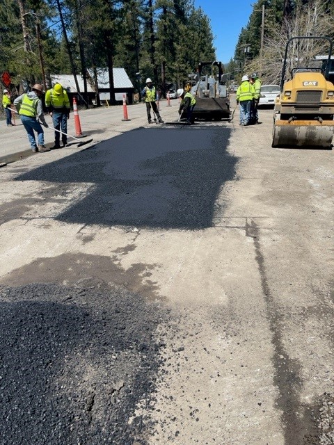 cityofslt's tweet image. Phase I of the Pothole Repair Project on Pioneer TRL has been completed. Phase II starts today on Stateline Ave., Lakeshore Dr., and Park Ave. Project and is expected to be completed by tonight or early tomorrow. #Takeitslow in work zone areas. #BeWorkZoneAlert