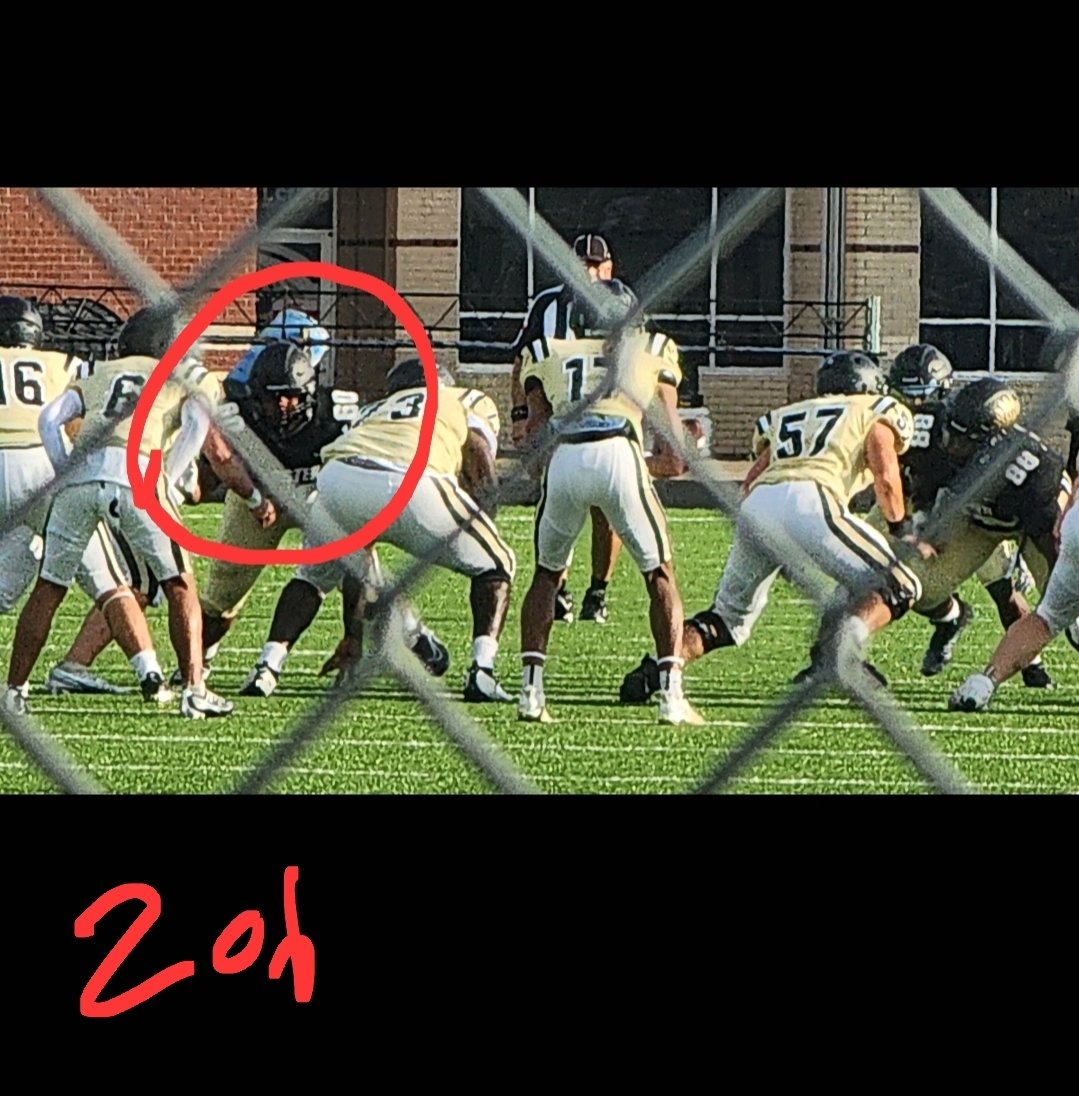 newdaybigsub's tweet photo. DADDY DUTY ... SON @isthatchijioke LEAVES NO WHERE FOR THE RB GO, EVEN BEING DOUBLED ... HE HAS NO OFFERS AT 6'2 265LBS 3YR LETTERMAN @FosterFootball ... DON'T MISS A GREAT KID WITH (A HIGH CEILING) @coachbrianearly @ChidozieNwankw @fbheraldsports @dctf @vypehouston @MaxPreps https://t.co/8QhHftY9K0