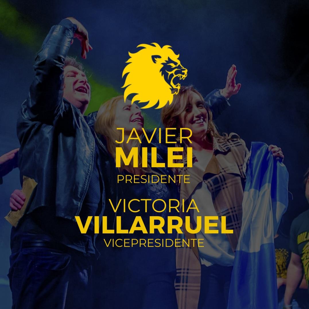 FuerzaLibCente's tweet photo. 🇦🇷 ¡LA FORMULA PRESIDENCIAL! 🇦🇷
@JMilei anunció oficialmente que Victoria Villarruel, será su compañera de fórmula como Candidata a Vicepresidente.

�� ¡Desde el equipo de Fuerza Libertaria Centenario de la Provincia de Neuquén Felicitamos a @VickyVillarruel !💛 https://t.co/FDboUqe0bj
