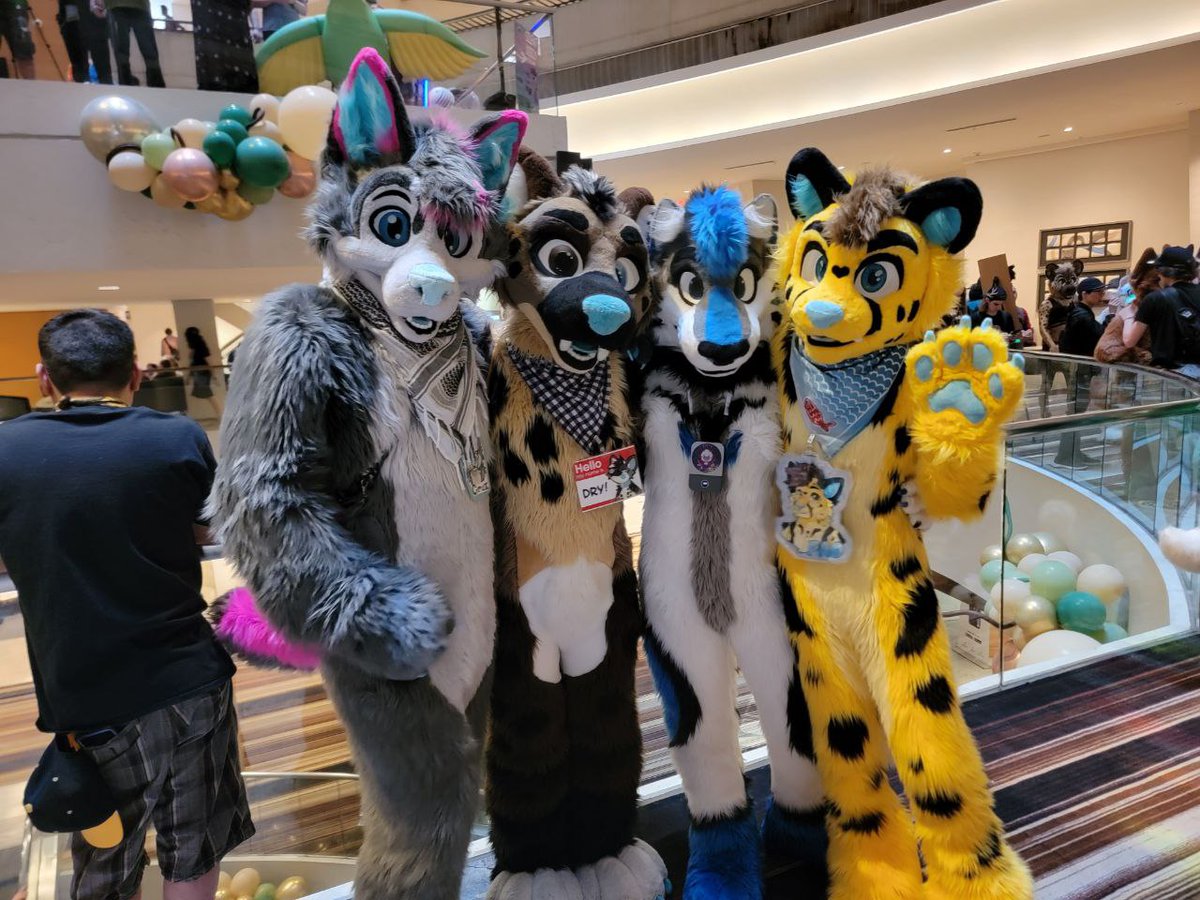Crux Wusky (@silvercruxx) on Twitter photo It was ao amazing meeting these 3! They are so sweet and I absolutelylove their suits!! <a href="/FaoTheChee/">🩵FaoTheChee💛</a> <a href="/hey_im_dry/">dry!!🔜MP :3</a> <a href="/IsaacTolf/">Tolfy Woofers</a> It was ao amazing meeting these 3! They are so sweet and I absolutelylove their suits!! <a href="/FaoTheChee/">🩵FaoTheChee💛</a> <a href="/hey_im_dry/">dry!!🔜MP :3</a> <a href="/IsaacTolf/">Tolfy Woofers</a>