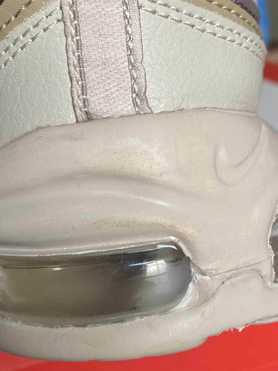 JipperKohnson's tweet photo. @Nike these brand new 97s are pitiful. Contacted your help dept. and was not satisfied. https://t.co/VarCTMO1RD