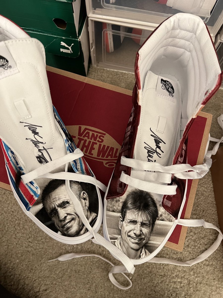 Ok ok! Yo <a href="/markmartin/">Mark Martin</a>, <a href="/HarrisLue/">Harris Lue</a> &amp; <a href="/NASCAR/">NASCAR</a> fans. Should i bring these out tomorrow at <a href="/NWBSpeedway/">North Wilkesboro Speedway</a> <a href="/CARSTour/">CARS Tour</a> ? If i get enough retweet’s I’ll make sure to have them on! I know Noel from <a href="/OffAxisPaint/">🄾🄵🄵 🄰🅇🄸🅂 🄿🄰🄸🄽🅃</a>  would love to see it! I’ve never wore them. So this legendary track needs to