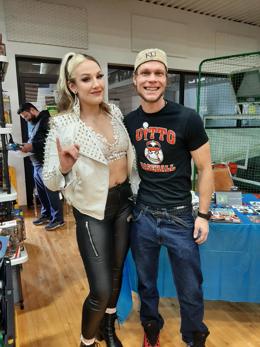 KyleUitto's tweet photo. Was glad I got to see @TheAllysinKay wrestle live on #AEWRampage! One of my favorites https://t.co/A5E1Ax70dl