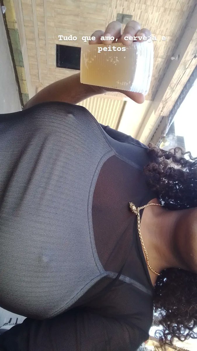 Adoro cerveja e peitos 😋