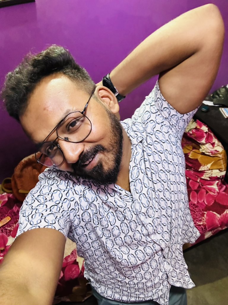 Akrishtg's tweet photo. Happiest mood https://t.co/3UJVCE2JFb