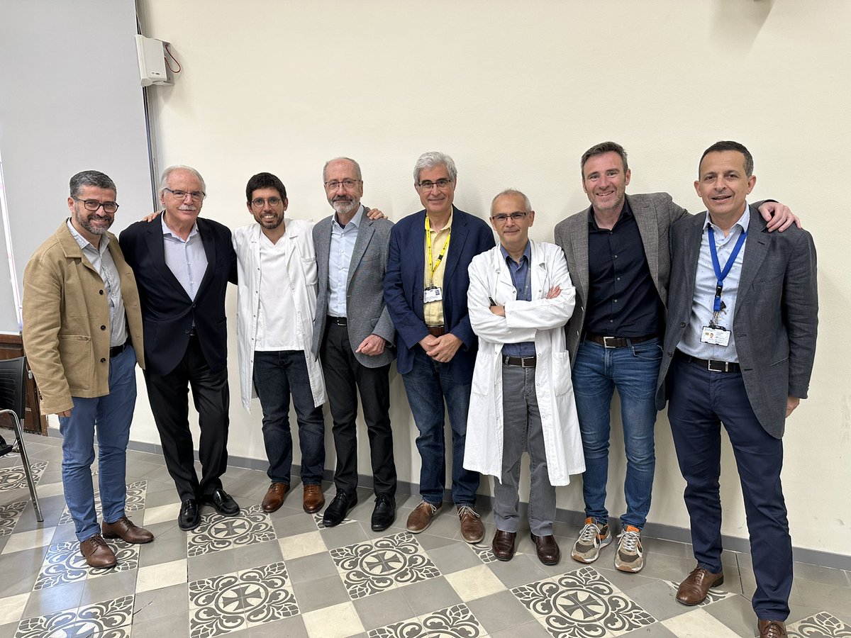 CardioBCN's tweet photo. Avui en David Viladés ha defensat la seva Tesi Doctoral amb èxit. Felicitats al nou Doctor en Medicina!! @HospitalSantPau @creublanca @UABBarcelona https://t.co/WIuWVwaNzc
