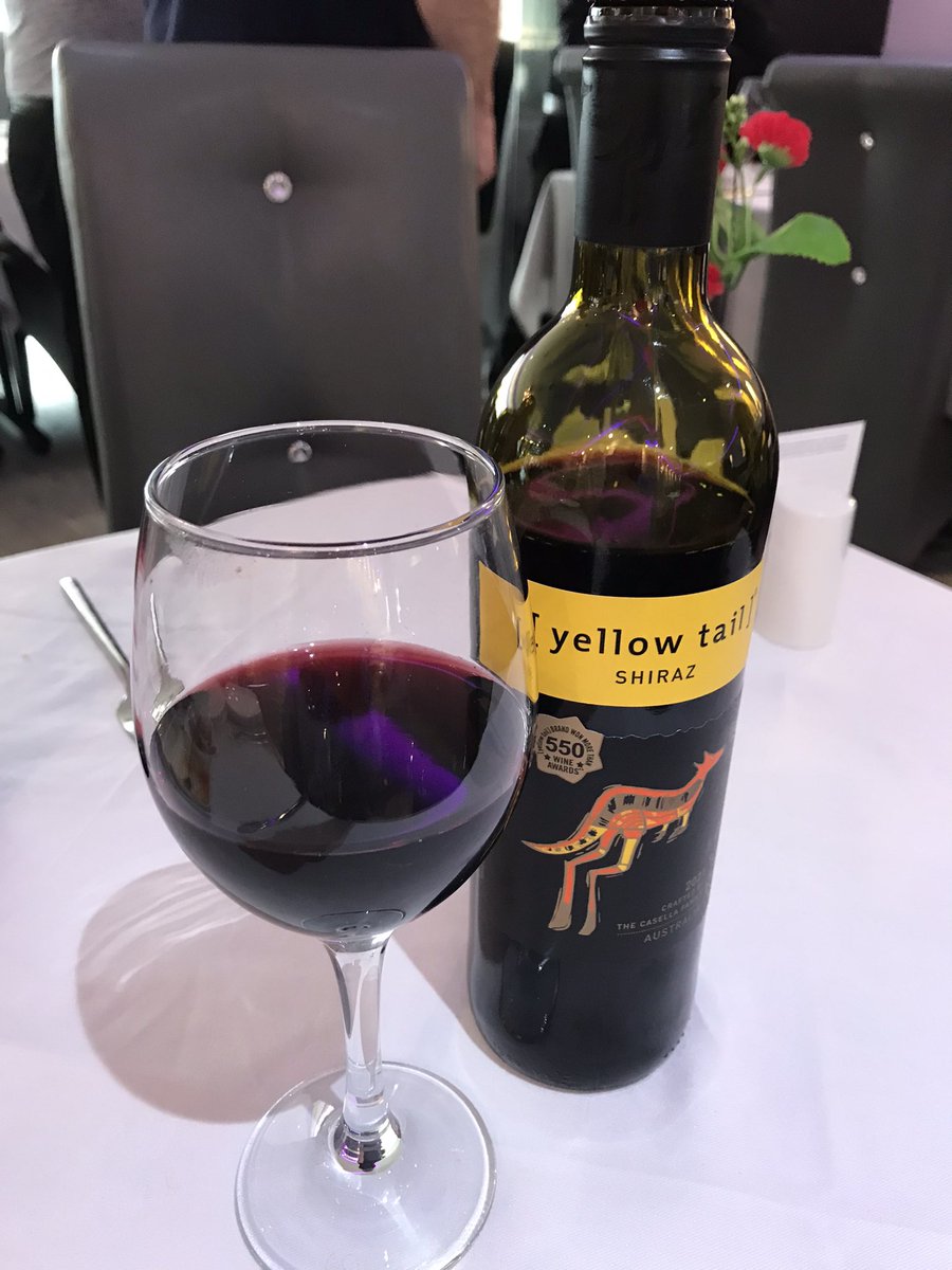 The perfect pairing for an Indian meal out, & it was actually labelled as #vegan so no need to Google it & try & work it out for myself! 🤣🍷
#redwinelover 
#veganwine 
#shiraz