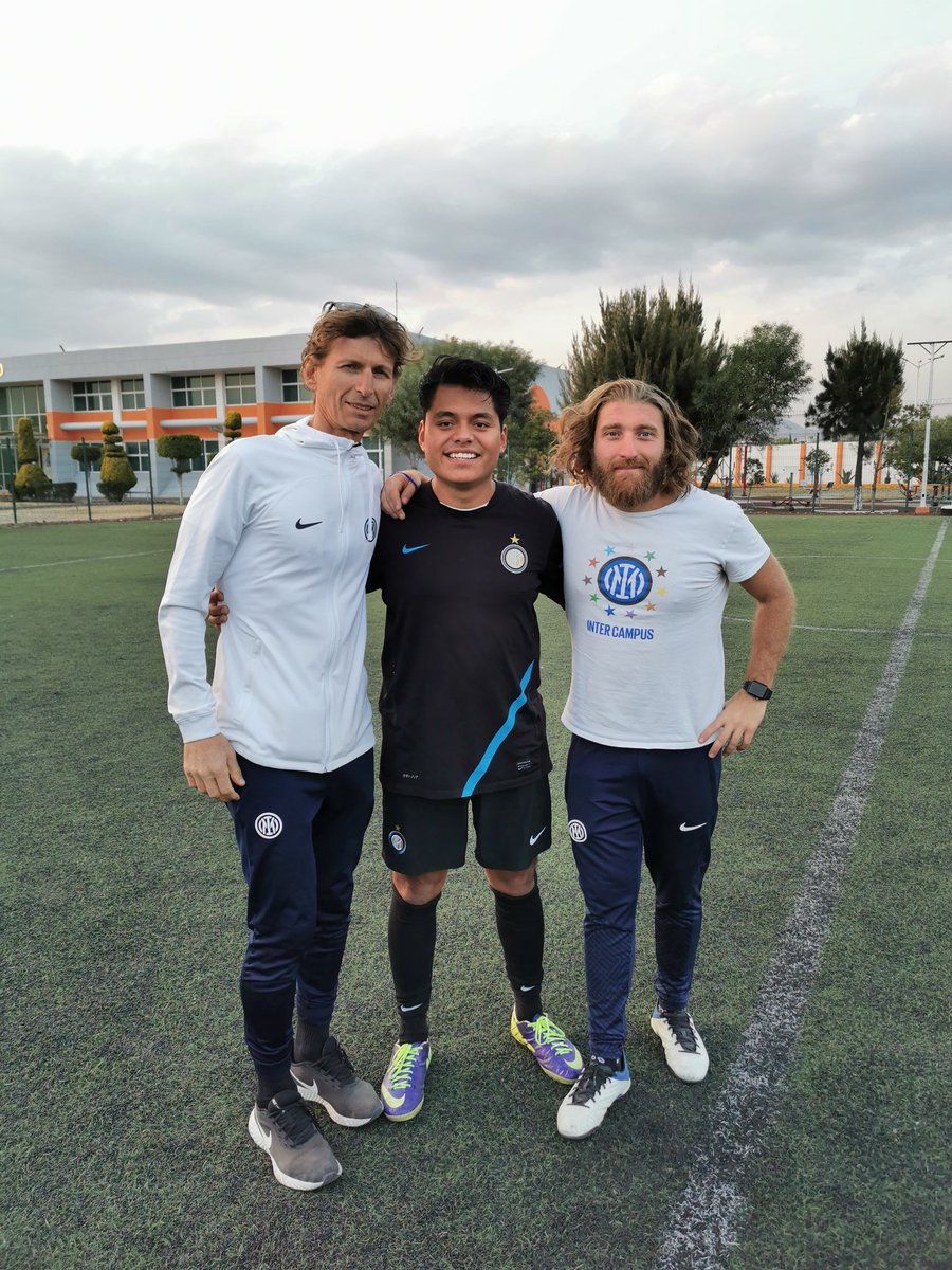 Luis_Alberto_CC's tweet photo. Saludos desde la CDMX, Interista siempre.
@Internazionale
#InterCampusMéxico
#BenditaChampions
@HBOMaxLA https://t.co/Gf43z69y6q