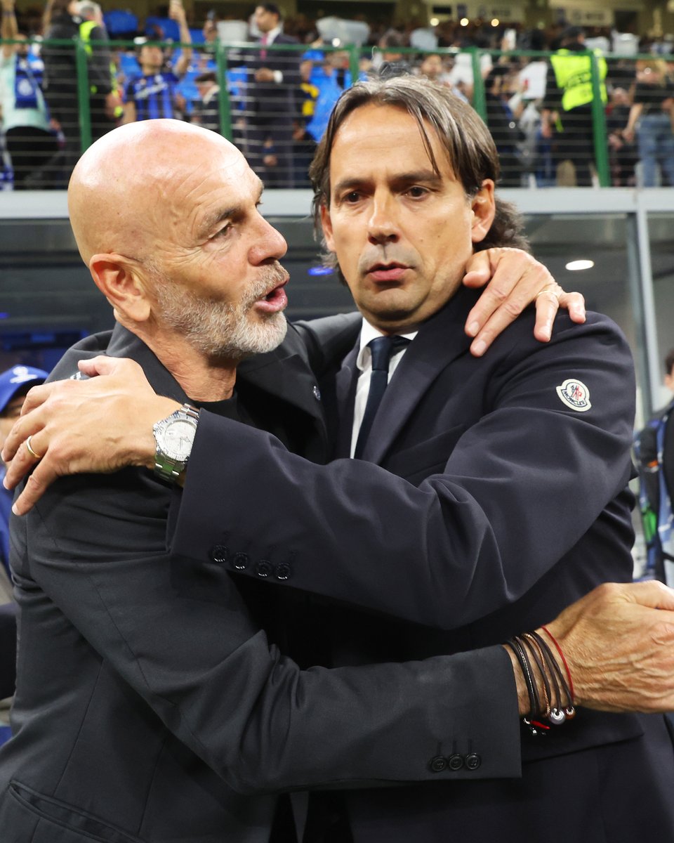 ChampionsLeague's tweet photo. Respect. https://t.co/JYNz1PJ5Gd