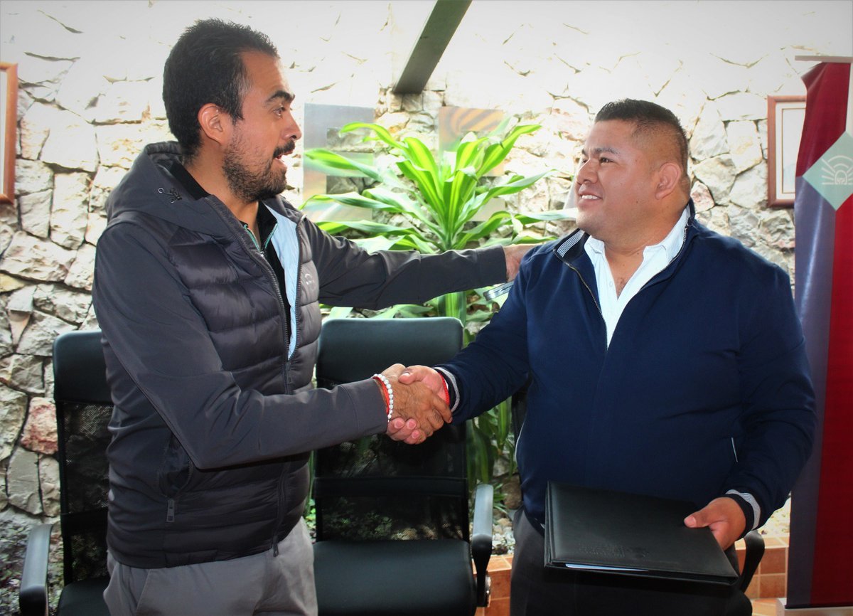 Ismael_ZarateG's tweet photo. Firmamos un convenio con #INDASA, empresa dedicada a la industria del acero y preocupada por la educación de sus trabajadores, el objetivo: acercar los servicios educativos del @IEEAPuebla.
#PueblaAcelera en conjunto con todos los sectores para el bienestar de las y los poblanos. https://t.co/R2gbabdTJn