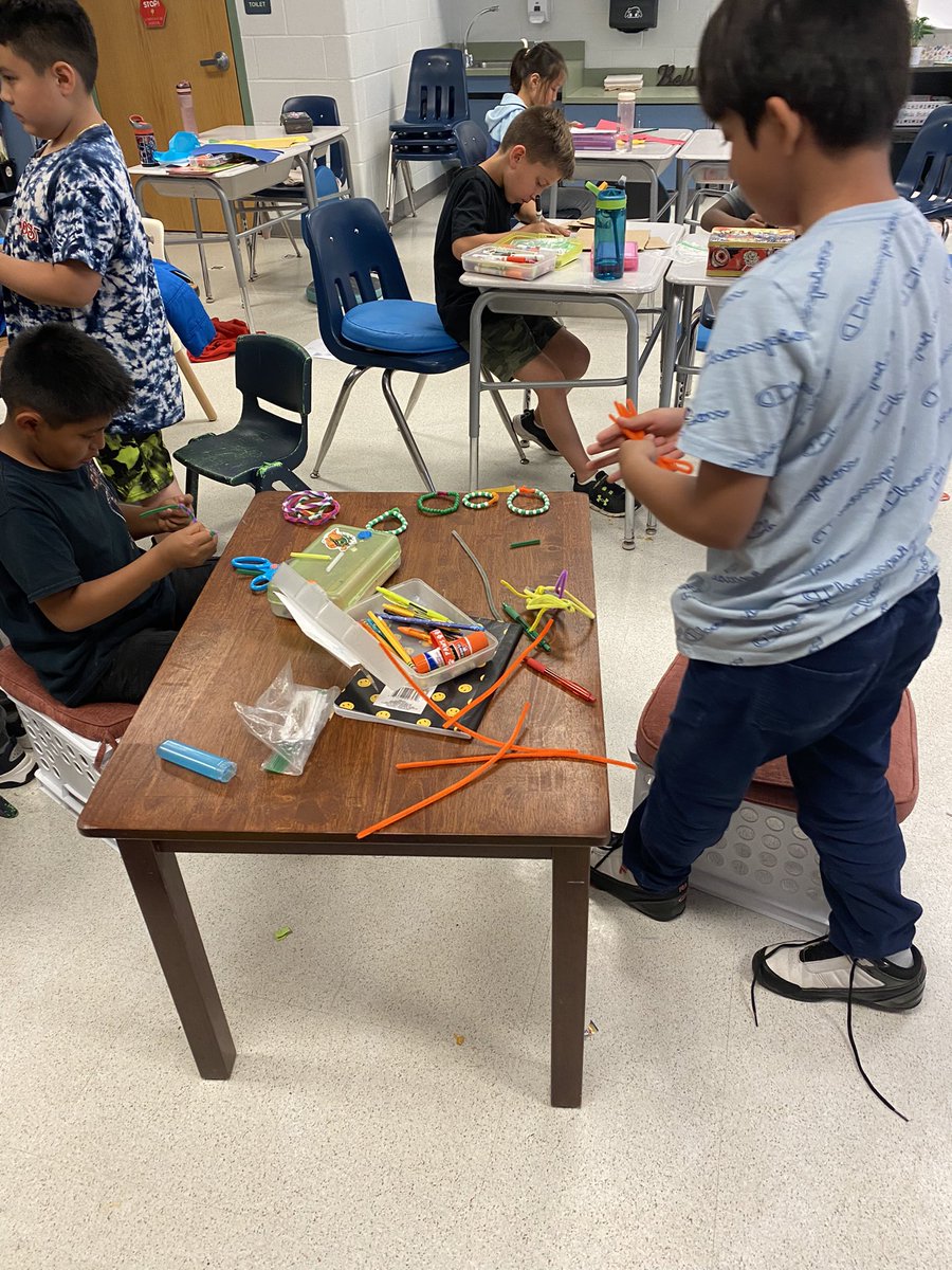 ms_inverso's tweet photo. We are working hard creating many different items to sell at our 2nd grade Money Market!💰@WoodburnES https://t.co/YaOeVss8Vv