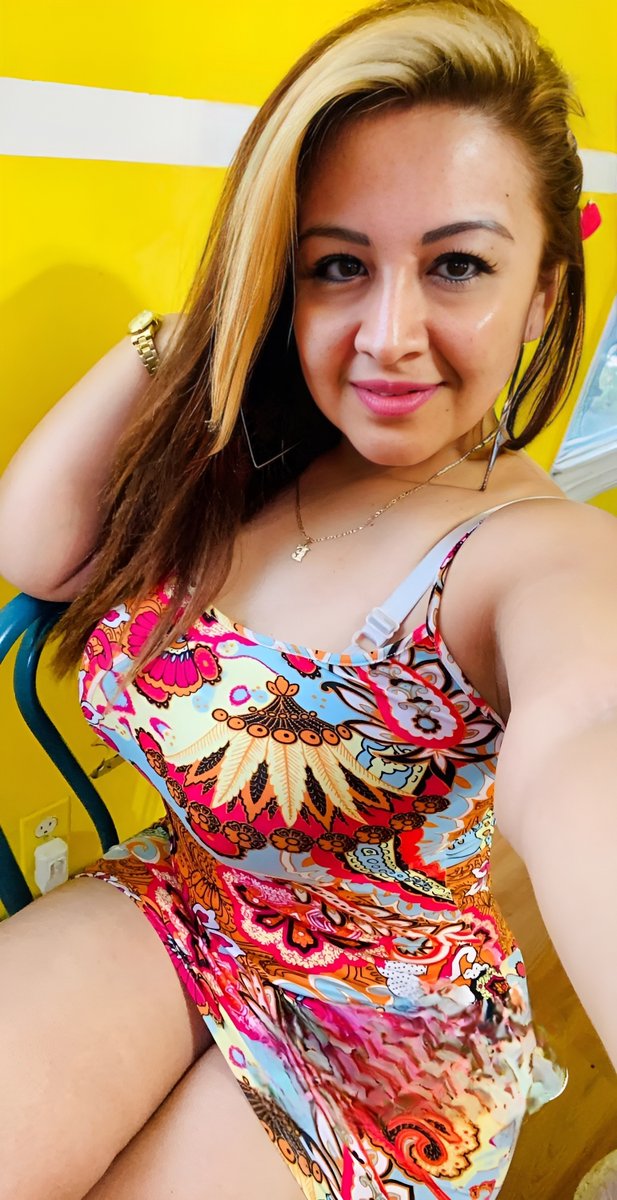 Para estar madurita me veo sexy 
Cuantos años me calculan 🙊😍?