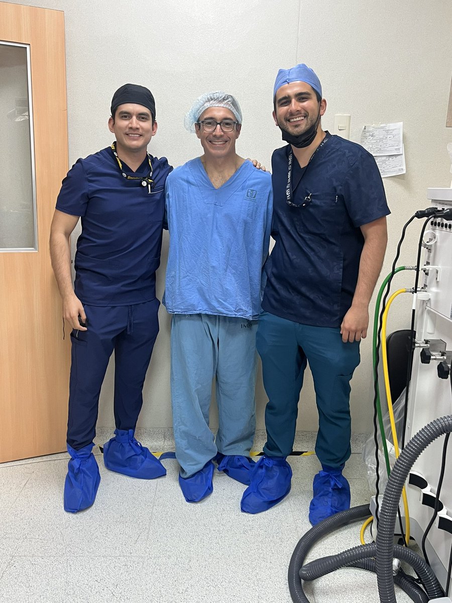 Nefrectomía  parcial laparoscópica con visita especial desde 🇦🇷 <a href="/DrVitagliano/">Gonzalo Vitagliano</a>  @EdgarDuPond2  <a href="/colmexuro/">Colegio Mexicano de Urología</a>  @ResidentesCMUN #cursoprecongreso #cmno