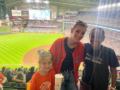 bgcbrazoria's tweet photo. Some of our members and their families attended the @astros game on Monday and had an amazing time! Thank you to Mr Stephen Shear for your generous ticket donation that allowed us to provide our members with a new experience. We appreciate your support! #bgcbrazoria #weloveBGC https://t.co/JxFpxzAJo9