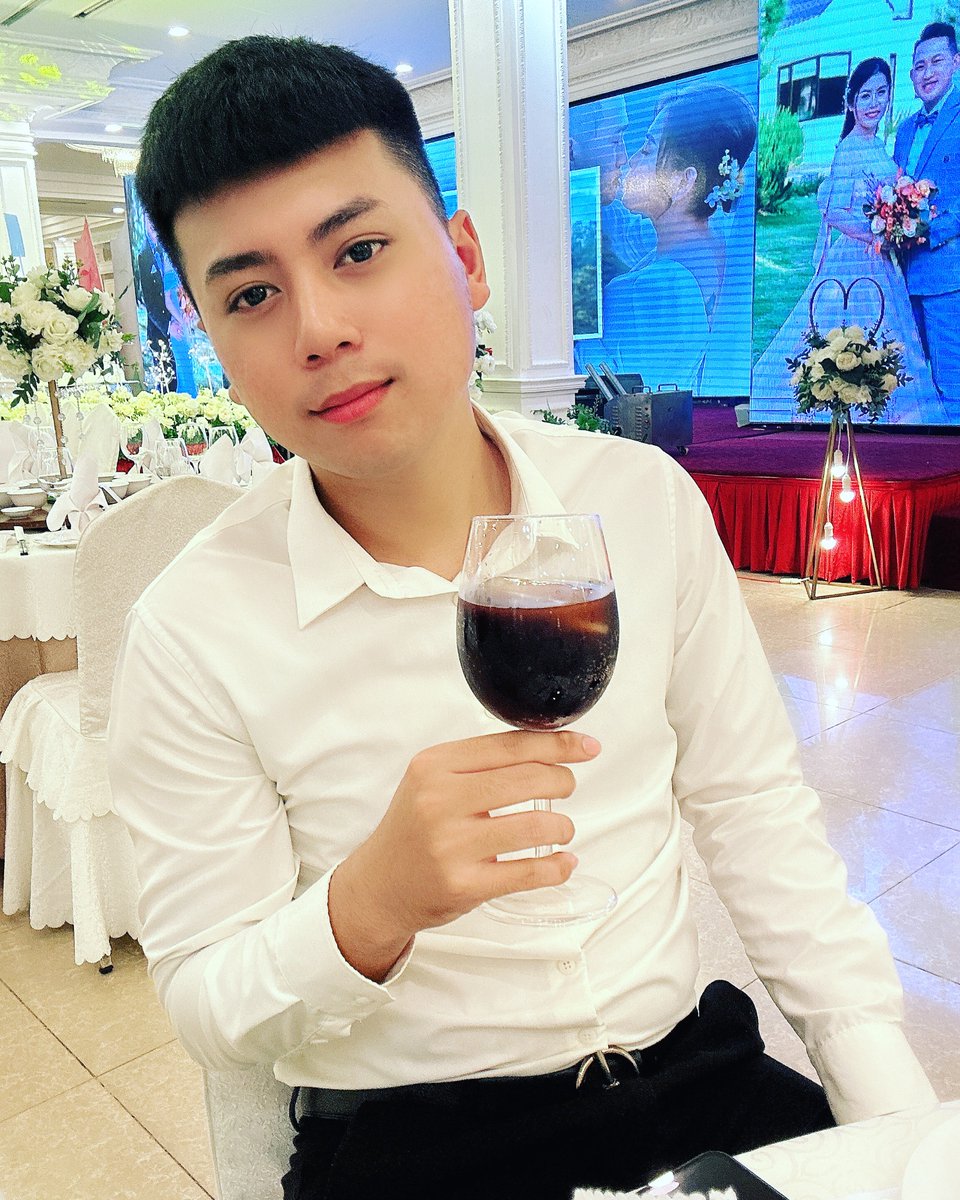Quân Nguyễn tweet media