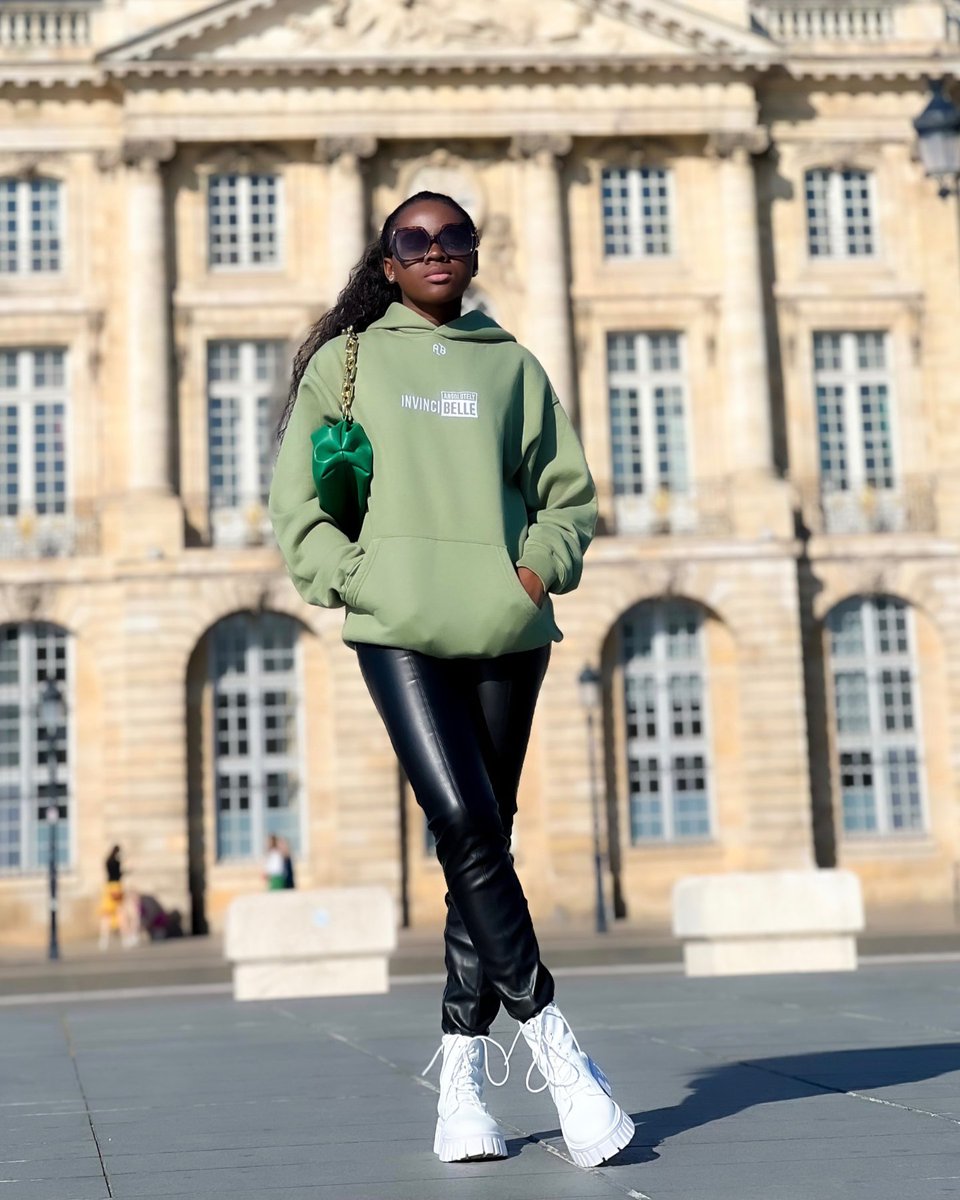 Absolutely Belle in Paris by #invincibelle Magdalene.

#AbsolutelyBelle #BDGAF #XBelleCollection #authentic #fearless #invincible #confidentwoman #fearlesswomen #authenticwoman #womenstyle #streetwearwomen #womenstreetstyle #femalestreetwear #womensfashion #ootdwoman #womanbrand