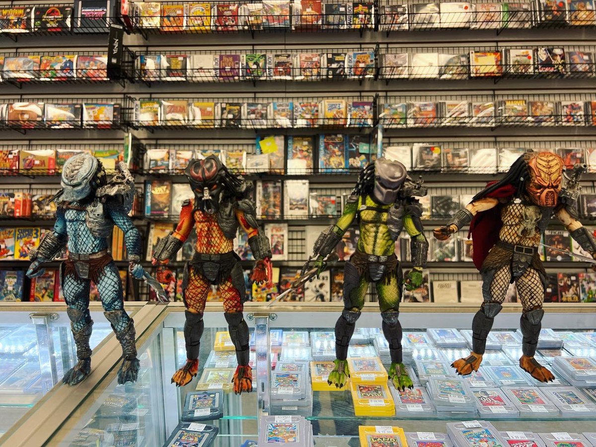 RetroReplaymd's tweet photo. With all of these Predators The Aliens never stood a chance! Huge figure lot just in! #alien #predator #aliensvspredator #neca #alienfigures #necatoys #predatorfigures #necaofficial #necapredator #necafigures #necaalien #videogames #gamestore #retroreplaybelair #maryland https://t.co/7bH9CBteUA
