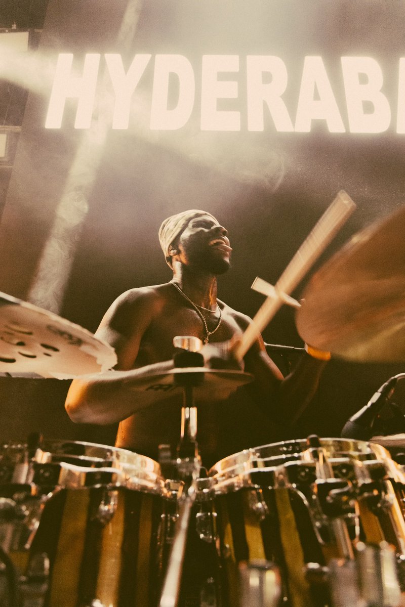 EDrumsofficial's tweet photo. Just doing what i do best🙏🏾
#letsgoglobal #remaindiatour #blessed
#rave #raveandroses #viral2023 #Trending #Rema https://t.co/iyCWvV4dDM