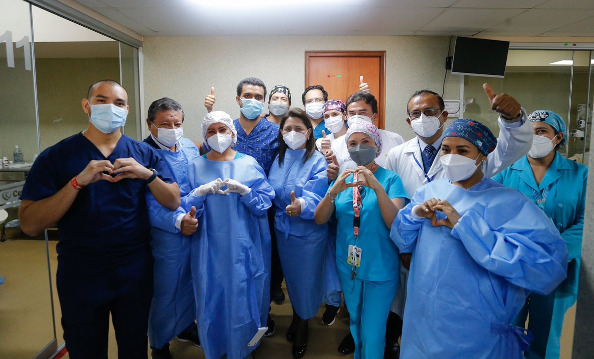Minsa_Peru's tweet photo. #MinsaInforma | La ministra de Salud, Rosa Gutiérrez, visitó a 4 niños que fueron transferidos desde #Yurimaguas hasta el @H2deMayo para realizarse intervenciones quirúrgicas dentro de la campaña de #desembalse "Operación Vida". Los niños serán dados de alta próximamente. https://t.co/onGXrOWtcS