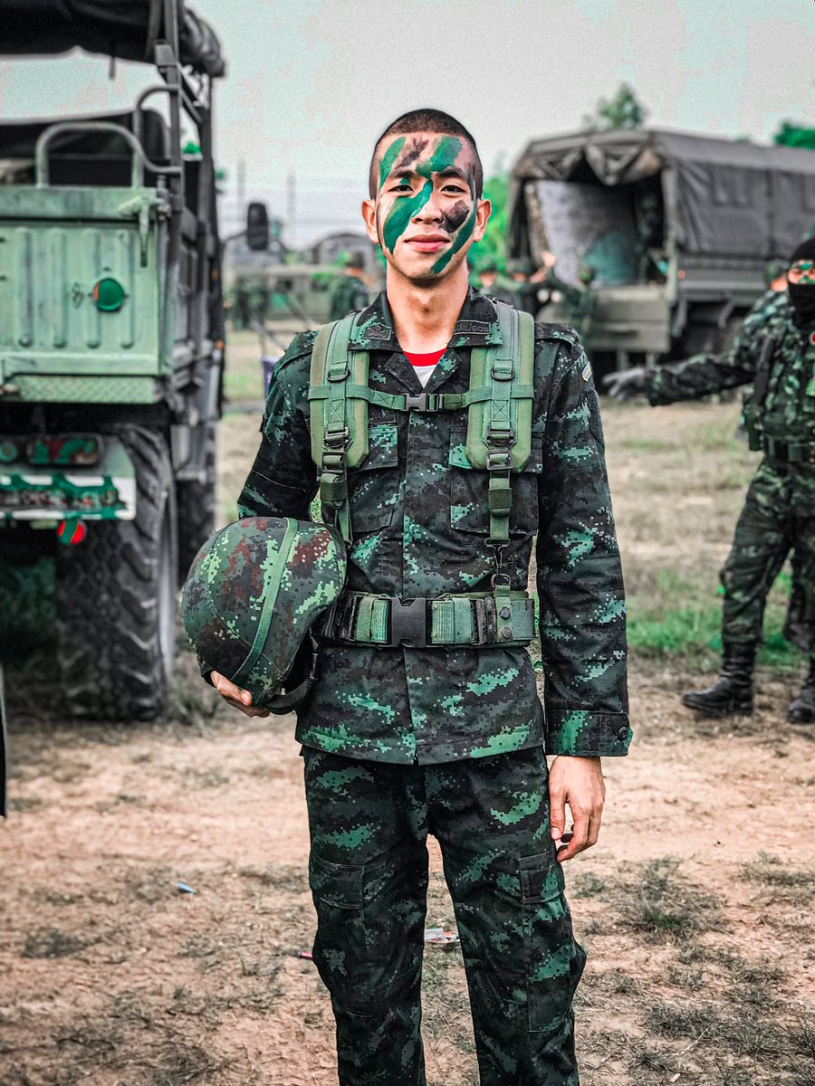 MNuttarapong's tweet photo. ถ้าชีวิตมันง่าย คงไม่สนุกแบบนี้ 👊
#พลทหาร #164 https://t.co/LCBkNmoE1T