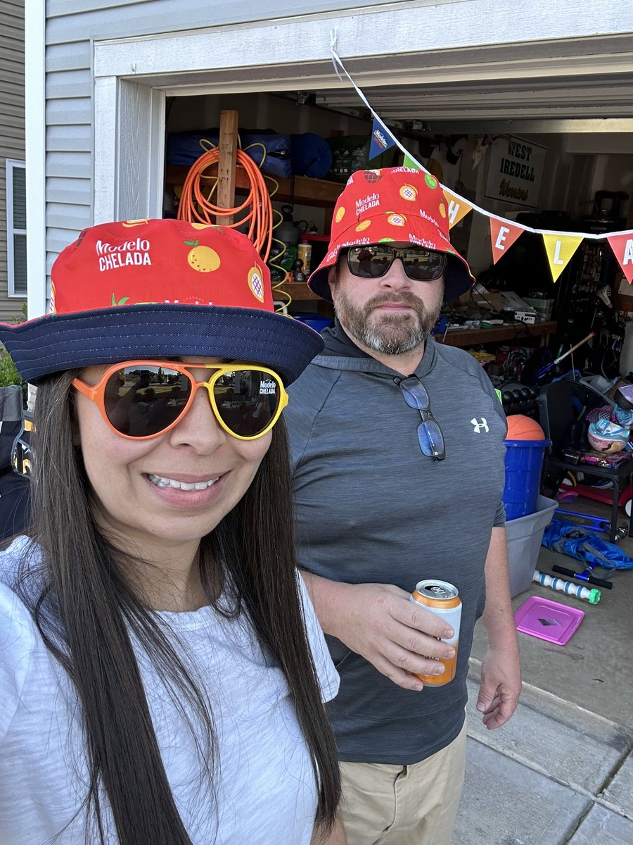Enjoying our new favorite summer drink during #modelocheladaparty !! <a href="/ModeloUSA/">Modelo USA</a> <a href="/RippleStreetFun/">RippleStreetFun</a>