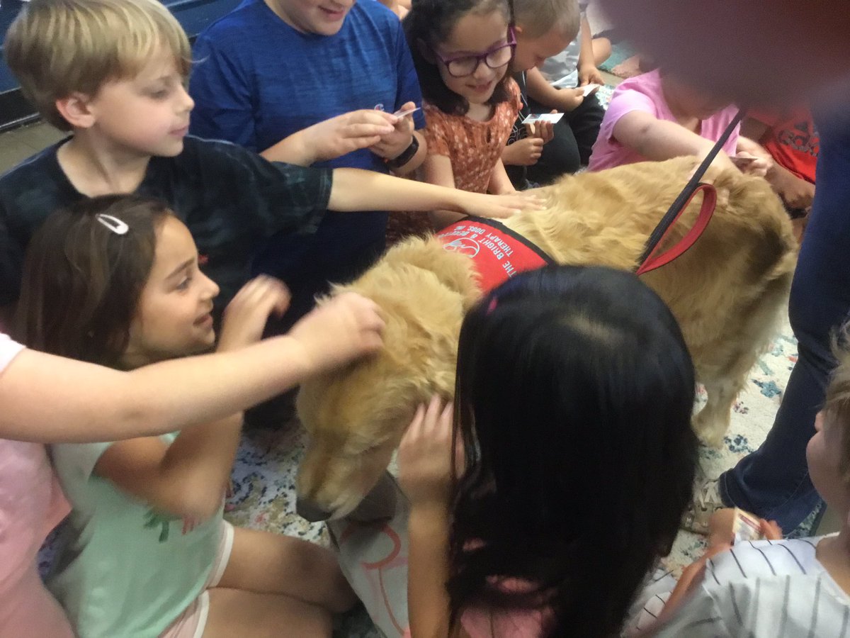 FeehanORH21's tweet image. Thank you, Mrs. Vitale and Darius, for visiting us today!😍 @ORHEagles21 #WeHelpChildren #makingitfun