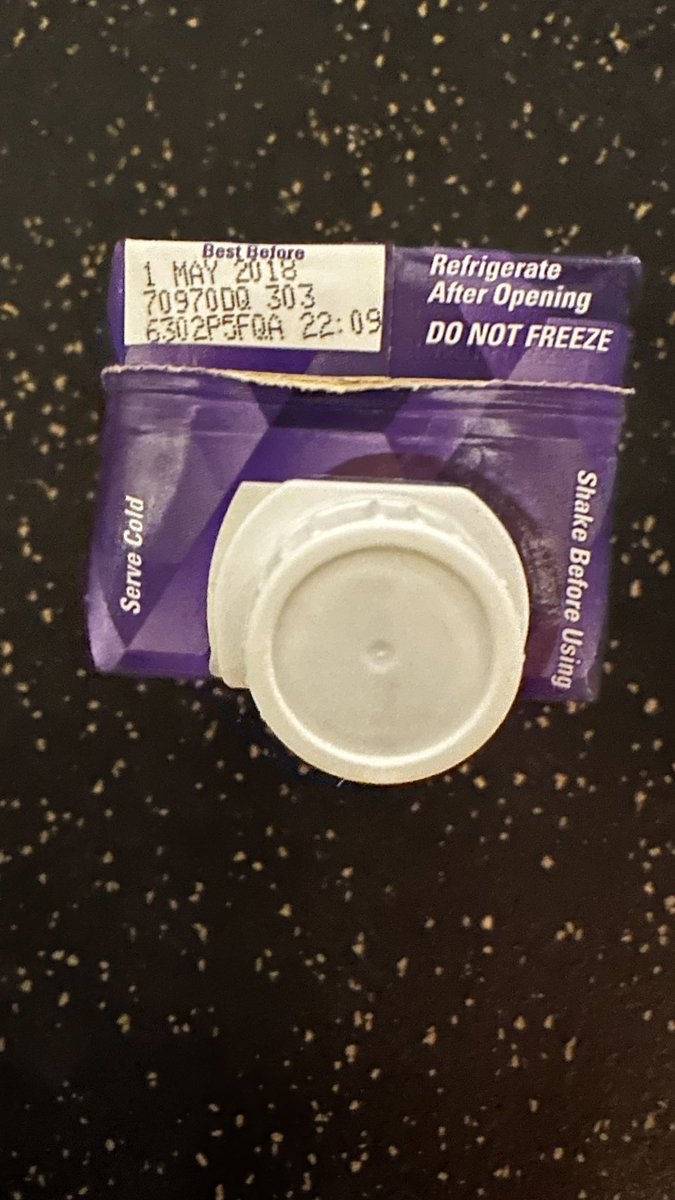 Ian_3sixteen's tweet photo. Just found out that the fridge in gym in our office is stocked with expired EAS Myoplex
#nowimdone @Brady_Quinn @TheJonasKnox @LaVarArrington @raider_rob24 @LeeDeLApp @Eddieonfox https://t.co/dnlUjXZGLy