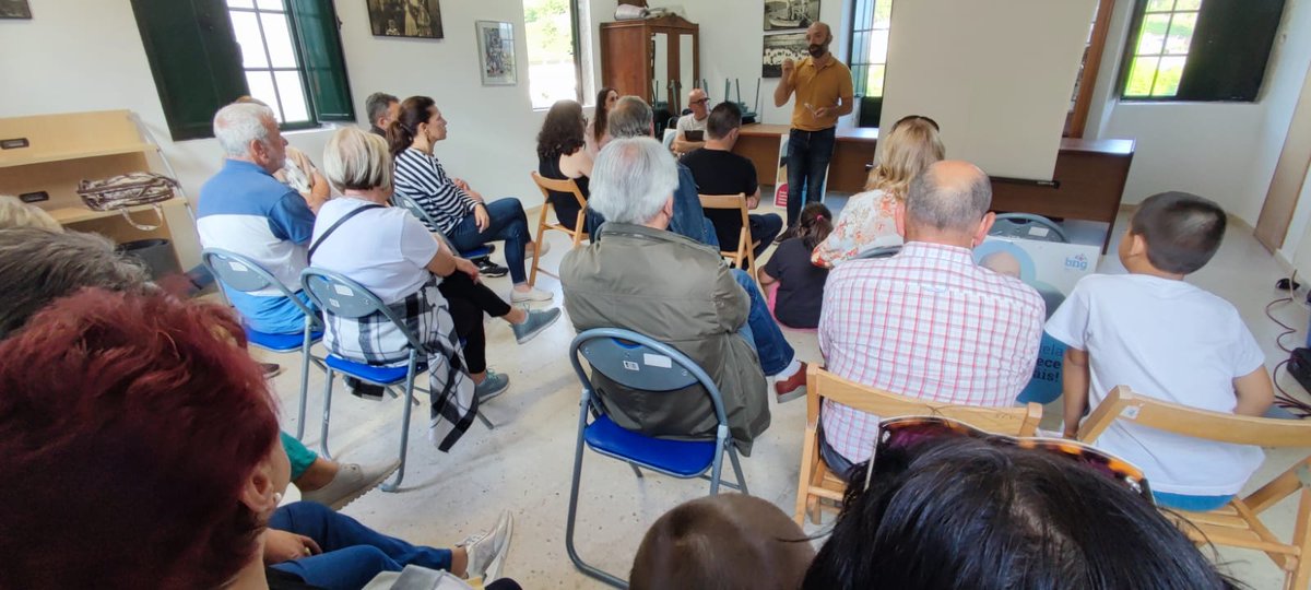 xcgcampo's tweet photo. #Redondela #Chapela Actividade intensa hoxe para encontrarnos coa xente de #OViso As parroquias deben dispor dos mesmos servizos que os núcleos urbanos. Tamén merecemso un descanso https://t.co/doiVJNzqHq