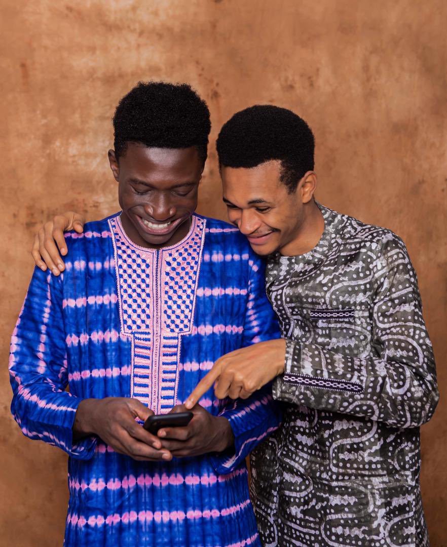 Yo la DimediSphere… La billetterie est ouverte pour notre spectacle du 16 Juin au CCFG. Prenez vite votre place à ce lien : 
billetfacile.com/event/2023-06-…

#LesJeuxDeRegards #SpectacleDeSlam #16Juin2023 #BilletEnVente #BilletFacile
#CentreCulturelFrancoGuinée