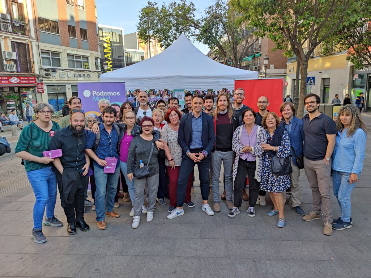 Podemos_Centro_'s tweet photo. Un día más en la campaña de Podemos-IU-AV 💜❤️💚
La candidatura de la gente, de los que quieren #TransformarMadrid para que sea una ciudad habitable y una Región con servicios públicos fuertes:
➕ Sanidad.
➕ Educación.
➕ Servicios sociales.
➕ Vivienda. https://t.co/kLZzAtloZr