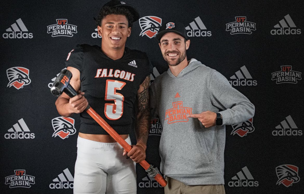 New Home, New #FAMILLY #Committed <a href="/UTPBFootball/">UTPB Football</a> <a href="/CoachK__Mac/">Kris McCullough</a>