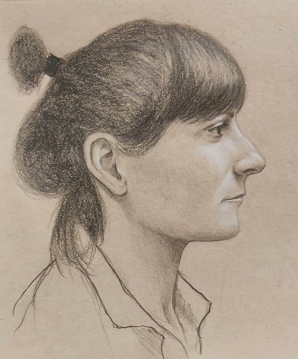 Liversketching's tweet photo. Some sketches from tonight’s online (and in person) portrait class 
.
.

#liversketchingclub #liverpoolart #liverpoolartist #liverpoolartyfriends #lifedrawing #liverpoolartist #liverpoollifedrawing #merseyside #artistsoninstagram #wirralartist #cheshireartist  #artinliverpool https://t.co/dx77mOX4pM