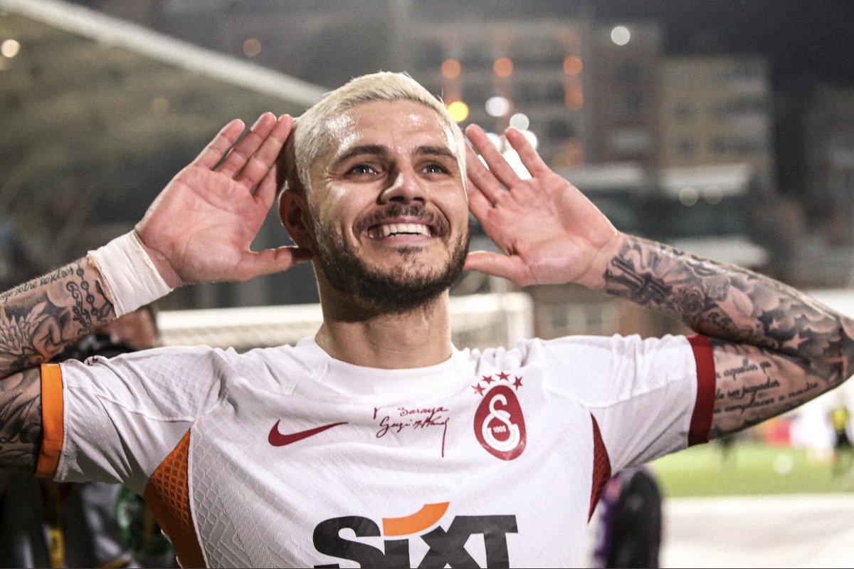 saffetulusoy's tweet photo. Söylenmedi hic.. 💛❤️ https://t.co/bt6unuf7EK