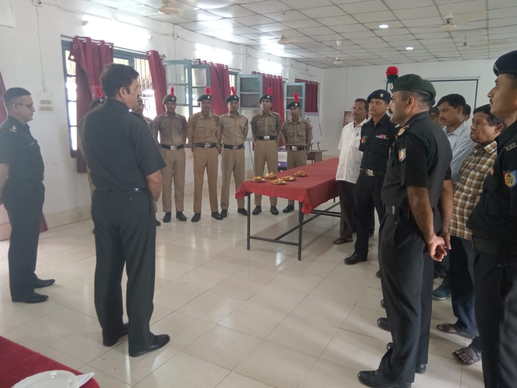 OneODArtyBtyNCC's tweet photo. Annual Administrative Inspection of #1ODArtyBty  by Group Commander #NCCGroupCuttack was conducted. #OC1ArtyBtyNCC briefed updates on Unit Administration, #NCCTraining &amp; #NCCInfrastructure being developed for #NCCGroupCuttack
@utkalpride @kalinga_sagar @HQ_DG_NCC @DHE_Odisha https://t.co/OWbNdcyFju