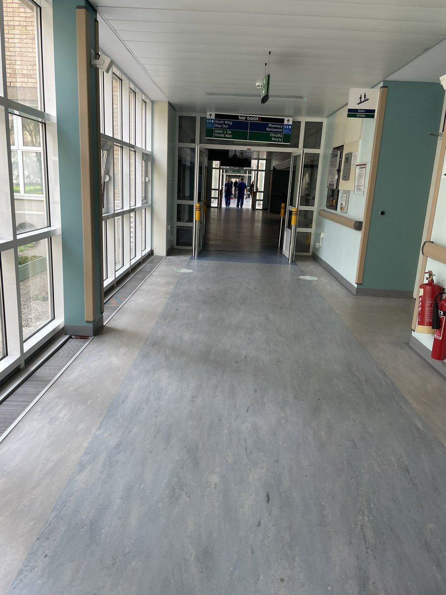 Clocking up our steps at RGH today for the #ctmbigteamchallenge while handing out well-being surveys. Come on down and get a free apple or banana 🍎 🍌 kindly donated from Truffles 😊