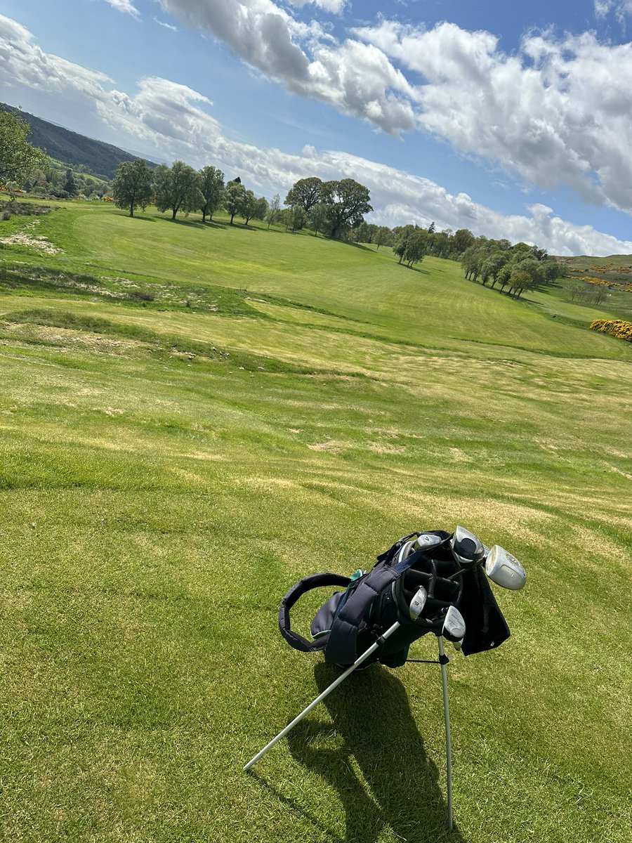 clackscsss's tweet photo. The SWAP group had a great time on the golf course today! ποΈββοΈ#Teamcsss https://t.co/VpBzNbfUee
