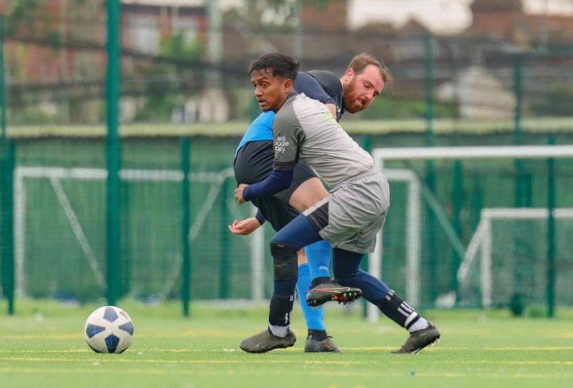 Photography: @bazzarrie79 
.
Sponsor: @_qidigital 
.
Kit: @MizunoFootball 
.
.
#kitdesign #footballgames #saturdayfootball #mizuno #lovefootball #footballplayer #kitoutlondoncc #footballclub #commityclub #customkit #kits #kitdesign #footballkit #footballkits