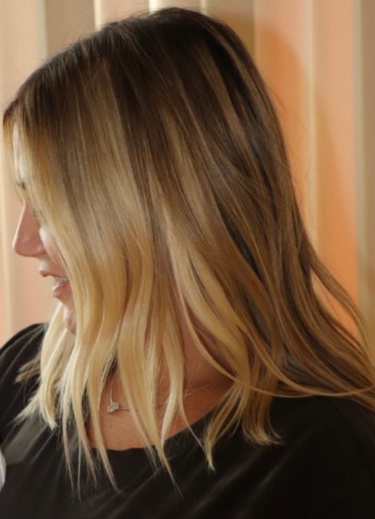 SalonAddora's tweet photo. We love when clients send us pictures saying how much they love their new do! Send us a picture of your new do for a chance to be featured!
Stylist: Maria
#salon #hairsalon #newhairdo #beautiful #beautifulhair #lovethislook #glenmills https://t.co/TZyFLNwJ4R