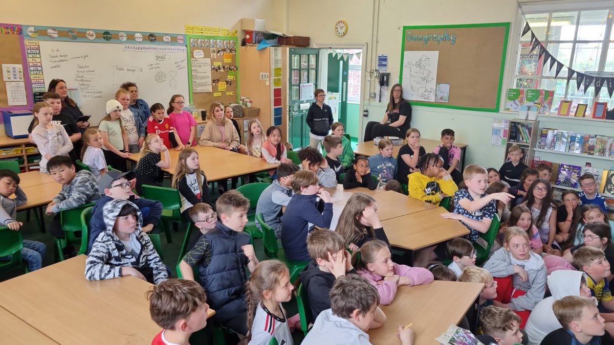 OakyDenmark's tweet photo. The moment we connected with Oakwood from Denmark 💚 
It was wonderful for both groups to share what they have been up to this week! https://t.co/rLnFxL4BiL
