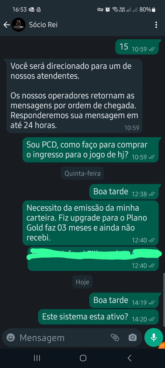Atencão, programa de sócios <a href="/SocioRei/">Sócio Rei</a> do <a href="/SantosFC/">Santos FC</a>:
Hj estive na Vila Belmiro para tentar retirar minha carteirinha de Sócio Gold (fiz upgrade há 3 meses) e desisti devido espera de 40min. Pelo w'app a espera está de mais de 2h. O #sociorei está vivo?