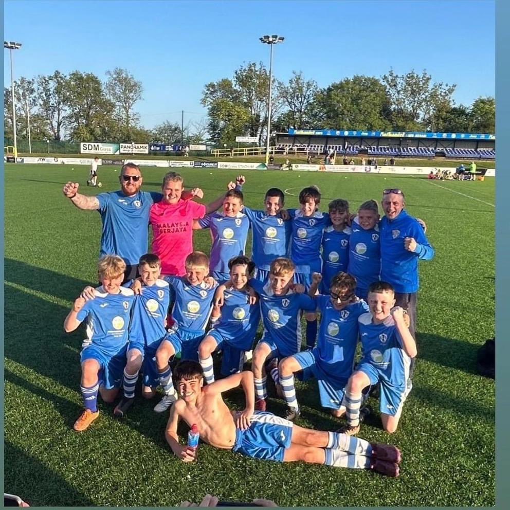 PencoedAthBGC's tweet photo. Congratulations to PABGC u12’s Blues who beat Bryntirion Athletic u12’s this evening in the league cup Semi final. The boys will now face Trefelin u12’s Red in the final Saturday #CmontheCOED ⚫️🔵 https://t.co/tw7gspPm38