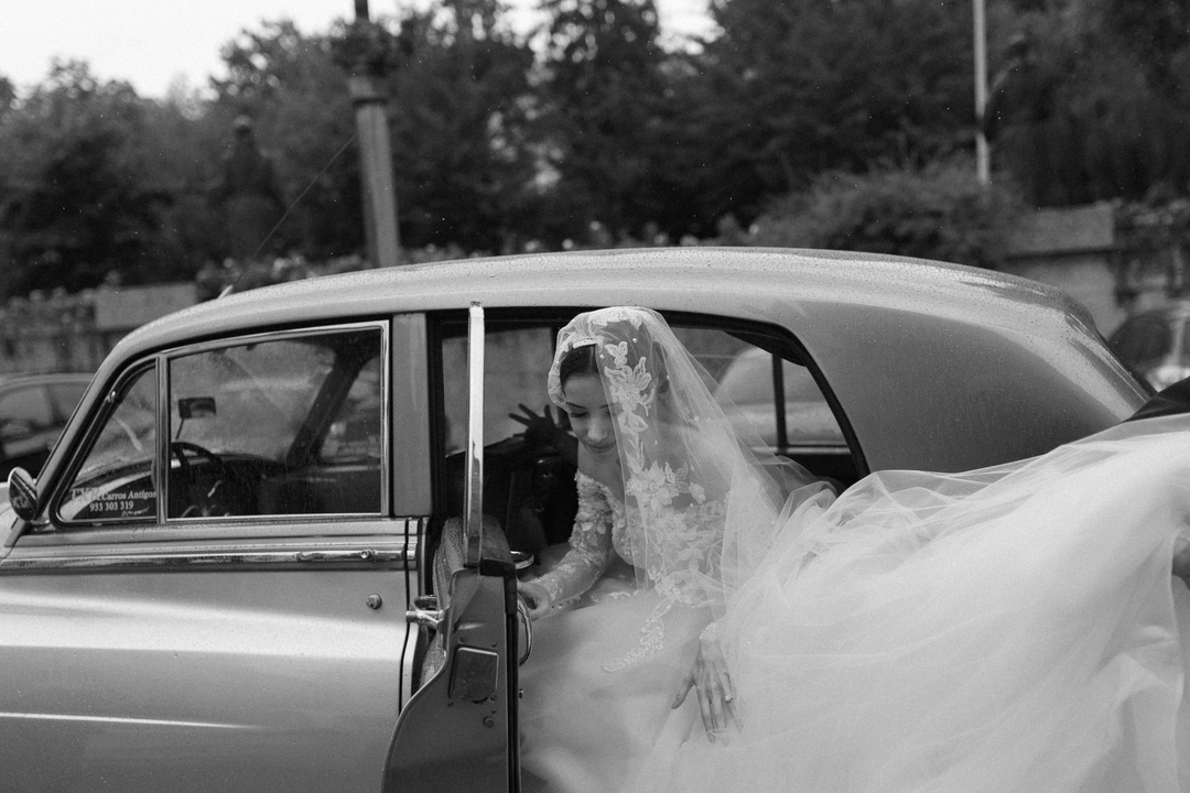 The world stopped as she stepped out of the classic car. Bianca was ready to have the greatest day of all.

#BridalEntrance #ClassicCar #HappilyEverAfter #VanessaandIvo