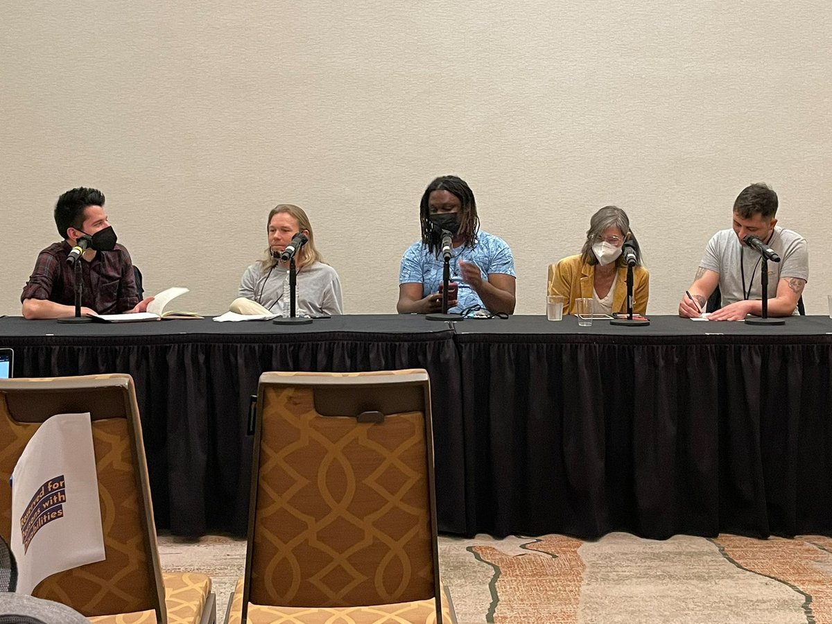 ericjguignard's tweet photo. Got back from @sfwa's 58th Nebula Awards, and it was a great 1st experience!
Met and made friends, saw excellent panels, and celebrated the awards.
MORE WRITE-UP AND PICS HERE:
https://t.co/4WiAiH10dj
#Nebulas2023 #ericjguignard #ericguignard #promotebooks #readmorebooks #sfwa https://t.co/keShseWPka