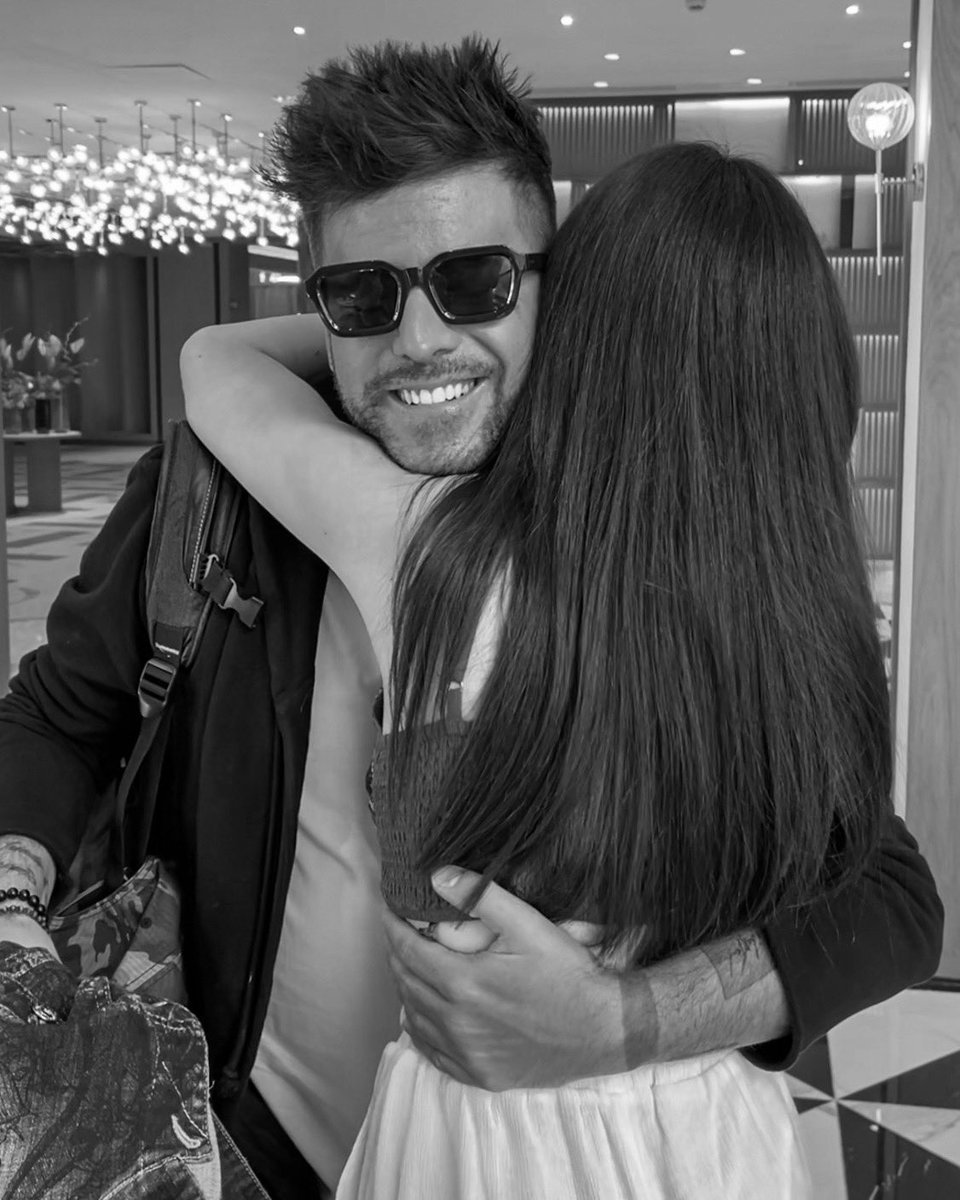 lopezwithme_'s tweet photo. la magia insiste 🤍 https://t.co/tmGANZXFlf