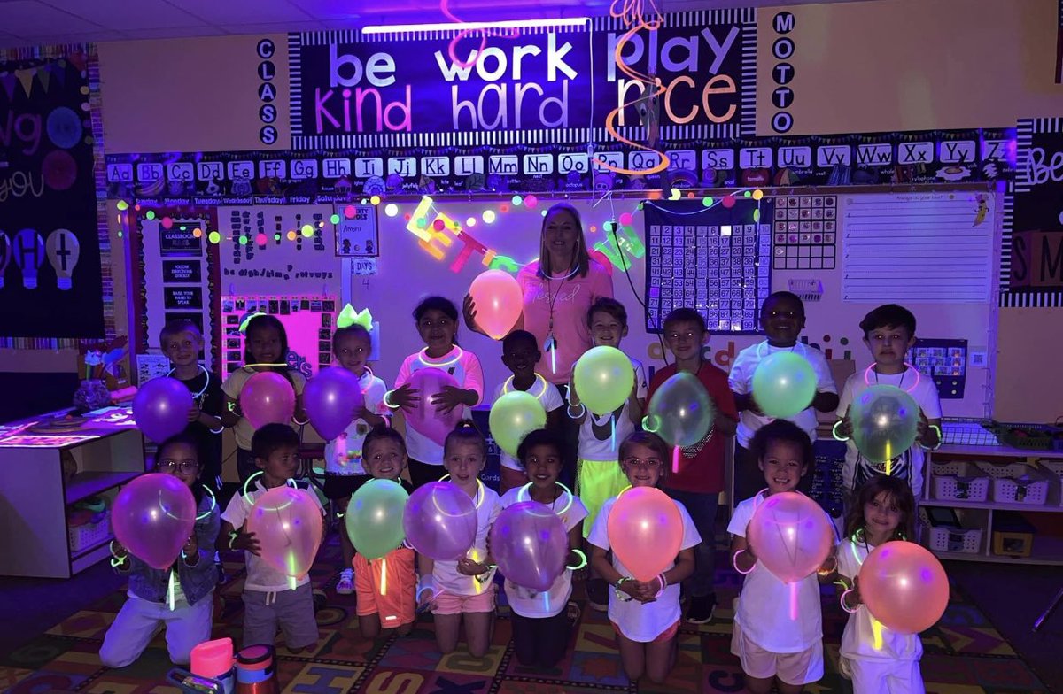 CantonElem tweet media