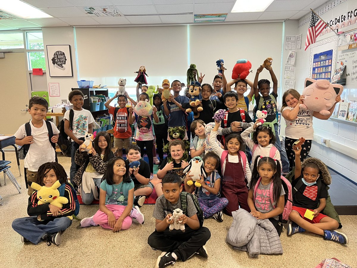 2ndGradeChronicles tweet media