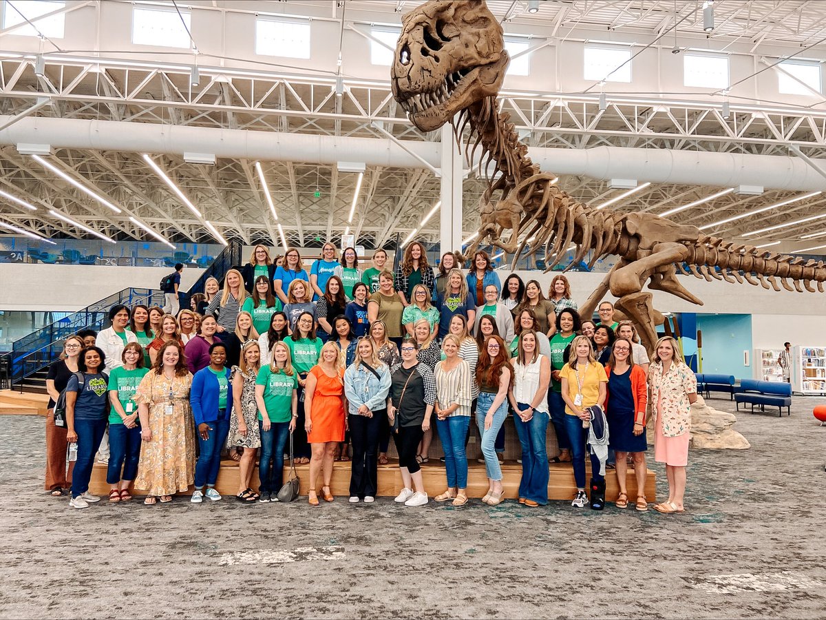 Best librarians in the state, no argument. Thank you to our FISD librarians for your work this year, for your heart this year, and for not giving up. I’m grateful to know you and work along side you. ❤️ #FISDlibrarystrong #schoollibrarians #thebest 
<a href="/FISD_Libraries/">Frisco ISD Libraries</a>